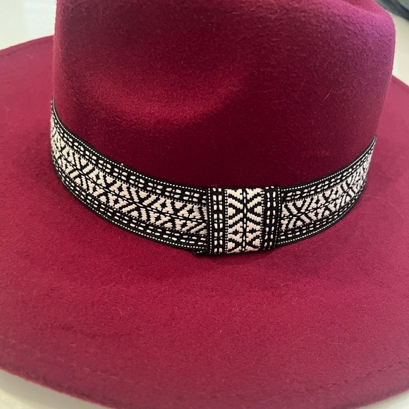 Burgundy Statement Hat 🍷 - Picture 2 of 4